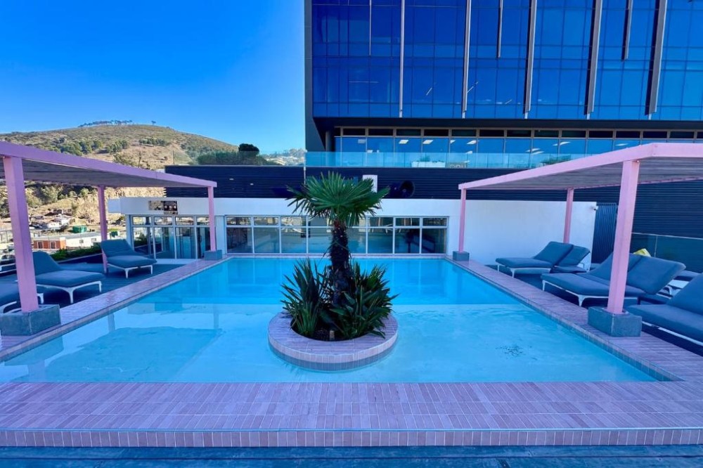 Vacation Hub International - VHI - Travel Club - Urban Elephant, The Rose