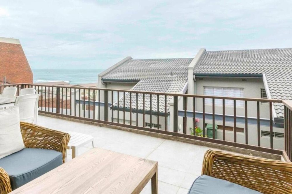 Vacation Hub International - VHI - Travel Club - Beach front, two story condo
