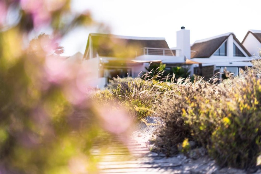 Vacation Hub International - VHI - Travel Club - Sunrise Beach Cottage