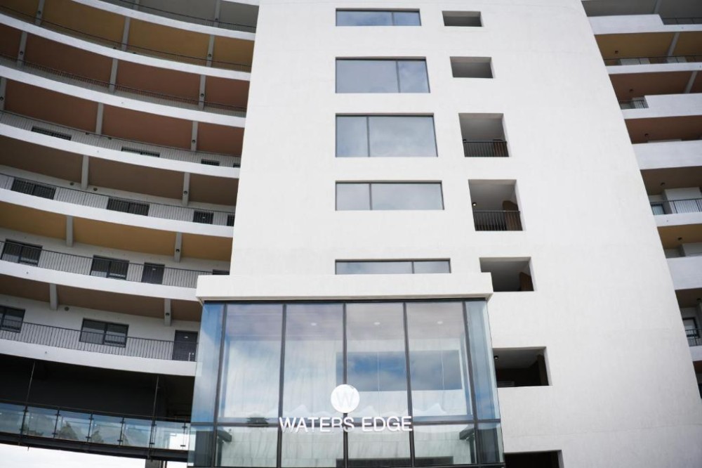 Vacation Hub International - VHI - Travel Club - Waters Edge Self-Catering Apartment