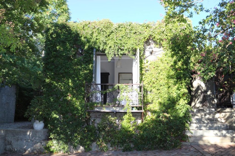 Vacation Hub International - VHI - Travel Club - Gabriella's Accommodation