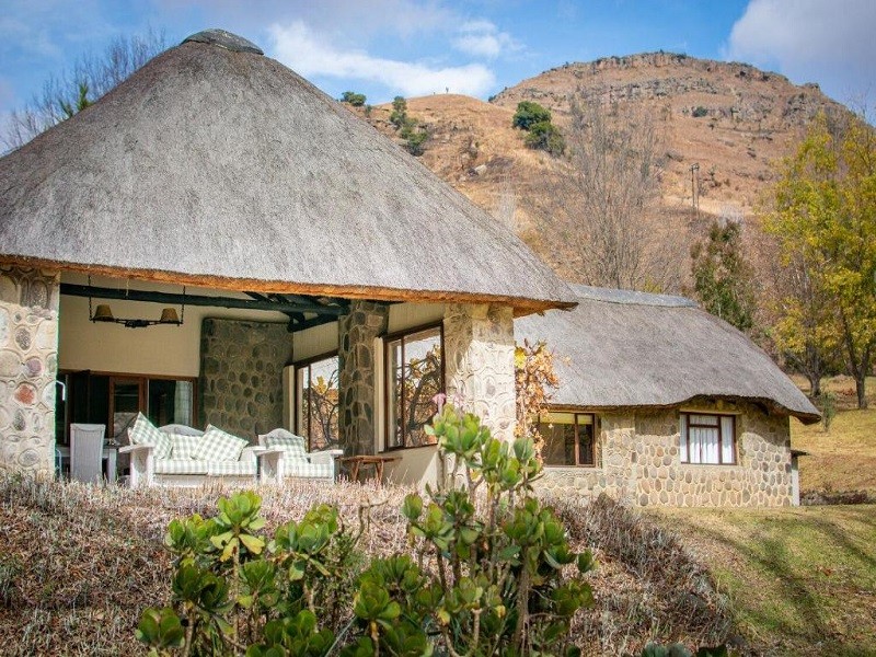 Vacation Hub International - VHI - Travel Club - Lolambazo Country House & Cottage - Giants Castle Drakensbe