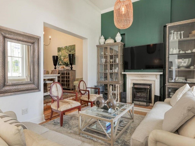 Vacation Hub International - VHI - Travel Club - Backup-Powered Victorian House at GreenPoint Park
