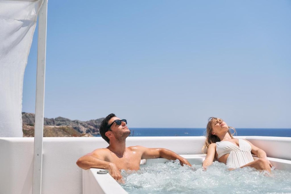 Vacation Hub International - VHI - Travel Club - Volcano Luxury Suites Milos - Adults Only