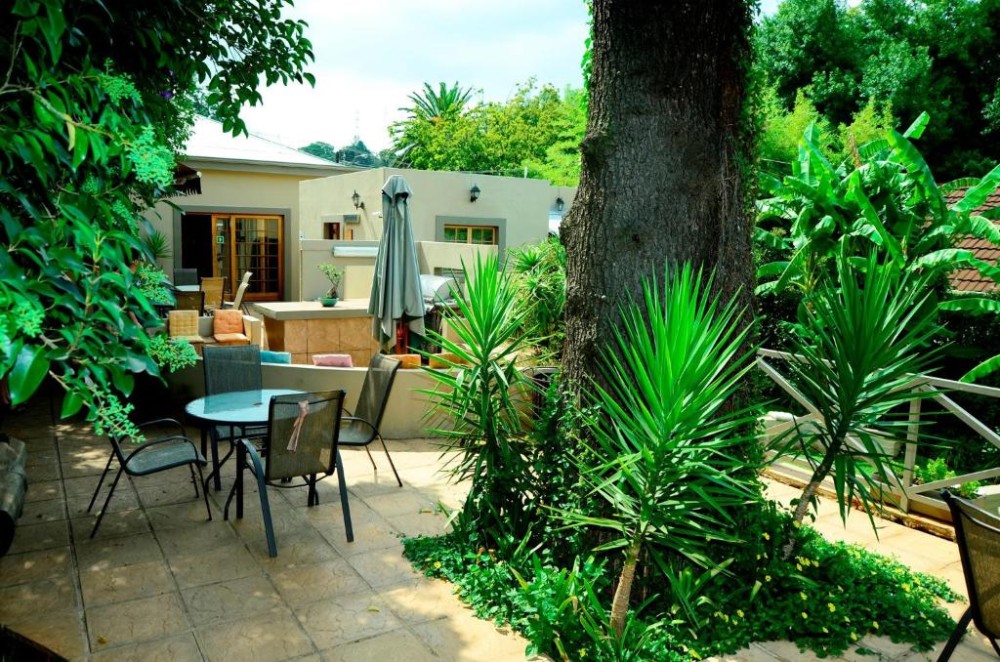 Vacation Hub International - VHI - Travel Club - 7th Street Guesthouse