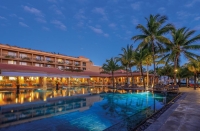  Vacation Hub International | Mauricia Beachcomber Resort & Spa Main