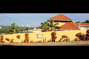  Vacation Hub International | Flintstones Guest House Durban Main