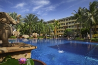  Vacation Hub International | Holiday Inn Resort Phuket Main