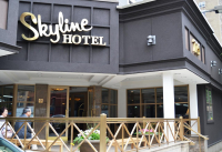  Vacation Hub International | Skyline Hotel Main
