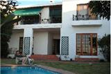  Vacation Hub International | A Room With A View Main