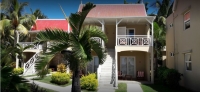  Vacation Hub International | Villas Caroline Beach Hotel Main