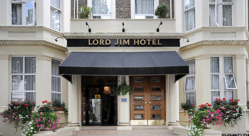  Vacation Hub International | Lord Jim Hotel London Main