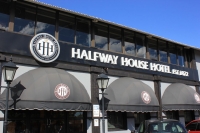 Vacation Hub International | Halfway House Hotel Main