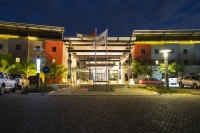  Vacation Hub International | Park Inn Tete Radisson Blu Main