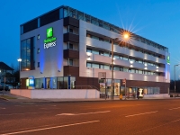  Vacation Hub International | Holiday Inn Express Golders Green North Main