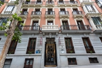  Vacation Hub International | Petit Palace Lealtad Plaza Main
