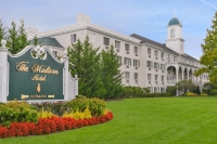  Vacation Hub International | Best Western Hotel Madison Main