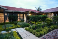  Vacation Hub International | Avalon Guest Manor Main