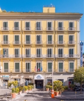  Vacation Hub International | Best Western Hotel Plaza Main