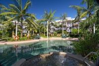  Vacation Hub International | Cairns Beach Resort Main