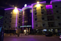  Vacation Hub International | Landmark Suites Main