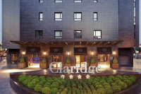  Vacation Hub International | Hotel Claridge Main