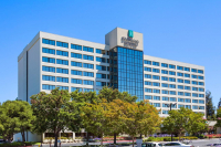  Vacation Hub International | Embassy Suites by Hilton Santa Clara Silicon Valley Main