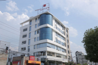  Vacation Hub International | Mirage Lords Inn Main