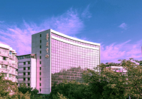  Vacation Hub International | Sino Hotel Main