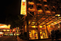  Vacation Hub International | King Garden Hotel Main