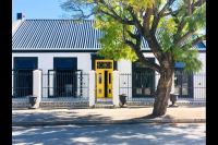  Vacation Hub International | House of Pinardt Main