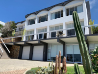  Vacation Hub International | Lookout Lodge Main