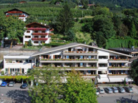  Vacation Hub International | Christophs Hotel Main