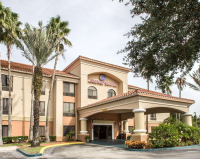  Vacation Hub International | Comfort Suites UCF Area - Research Park Main
