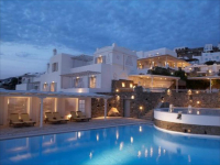  Vacation Hub International | Porto Mykonos Main