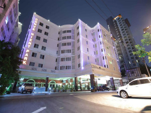  Vacation Hub International | Convenient Park Hotel Main