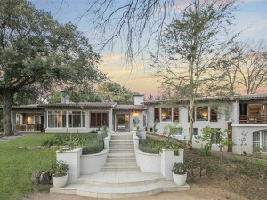  Vacation Hub International | Amberhall Guesthouse Main