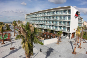  Vacation Hub International | Hotel Atenea Port Main