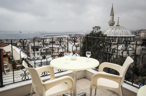  Vacation Hub International | Black Pearl Hotel Main
