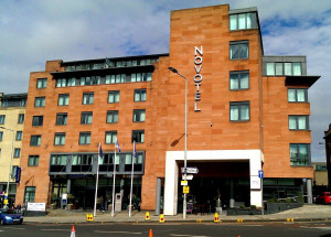  Vacation Hub International | Hotel Novotel Edinburgh Centre Main