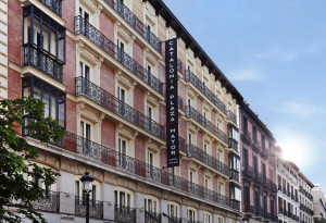  Vacation Hub International | Hotel Catalonia Plaza Mayor Main