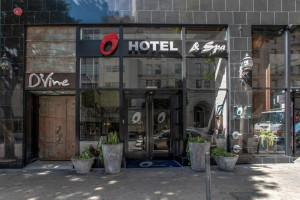  Vacation Hub International | O Hotel Main