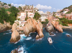  Vacation Hub International | Mirador Acapulco Main
