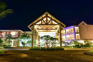  Vacation Hub International | Tarisa Resort & Spa Main
