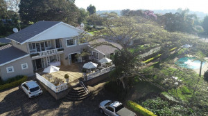  Vacation Hub International | Valley Lodge- Hillcrest Main