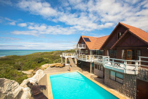  Vacation Hub International | Surf Lodge South Africa Main