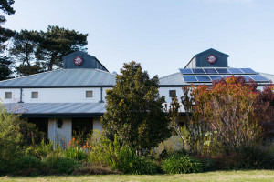  Vacation Hub International | Trails End hotel Main