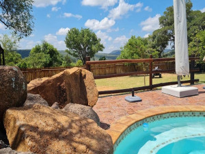  Vacation Hub International | Milkwood Valley Lodge Main