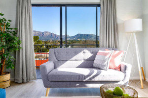  Vacation Hub International | WINK Eaton Square Main