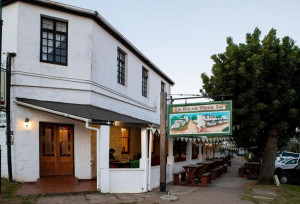  Vacation Hub International | The Historic Pig and Whistle Inn Main